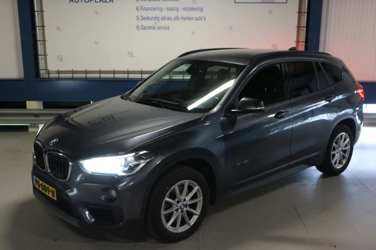 SDrive20i AUTOMAAT / NIEUW MODEL / LEES TEKST ! ! !