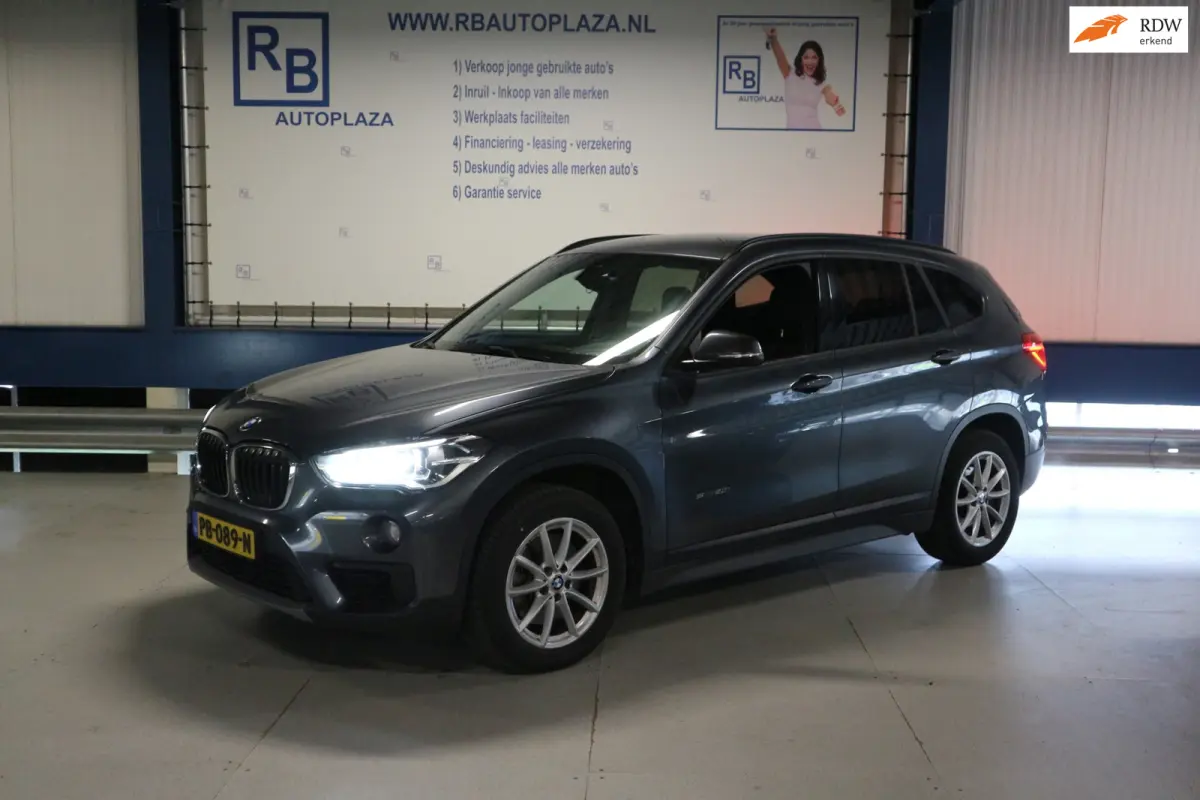 SDrive20i AUTOMAAT / NIEUW MODEL / LEES TEKST ! ! !