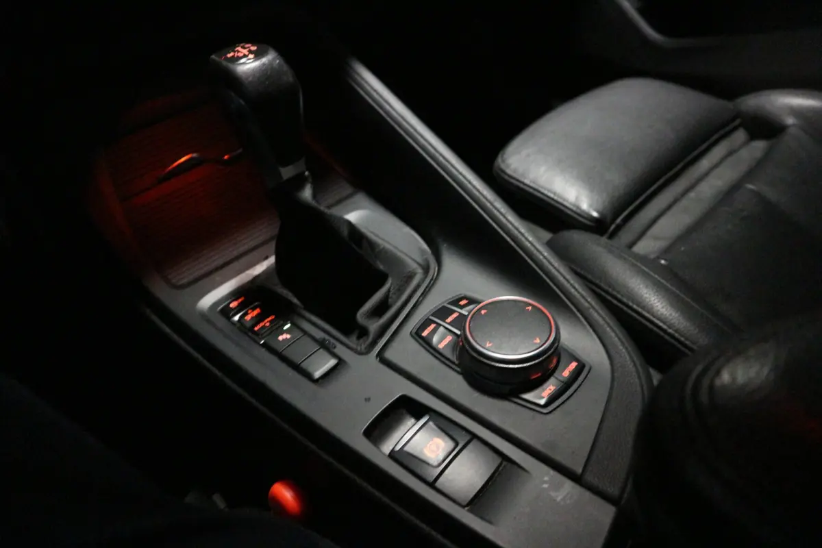 SDrive20i AUTOMAAT / NIEUW MODEL / LEES TEKST ! ! !
