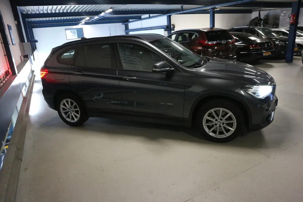 SDrive20i AUTOMAAT / NIEUW MODEL / LEES TEKST ! ! !