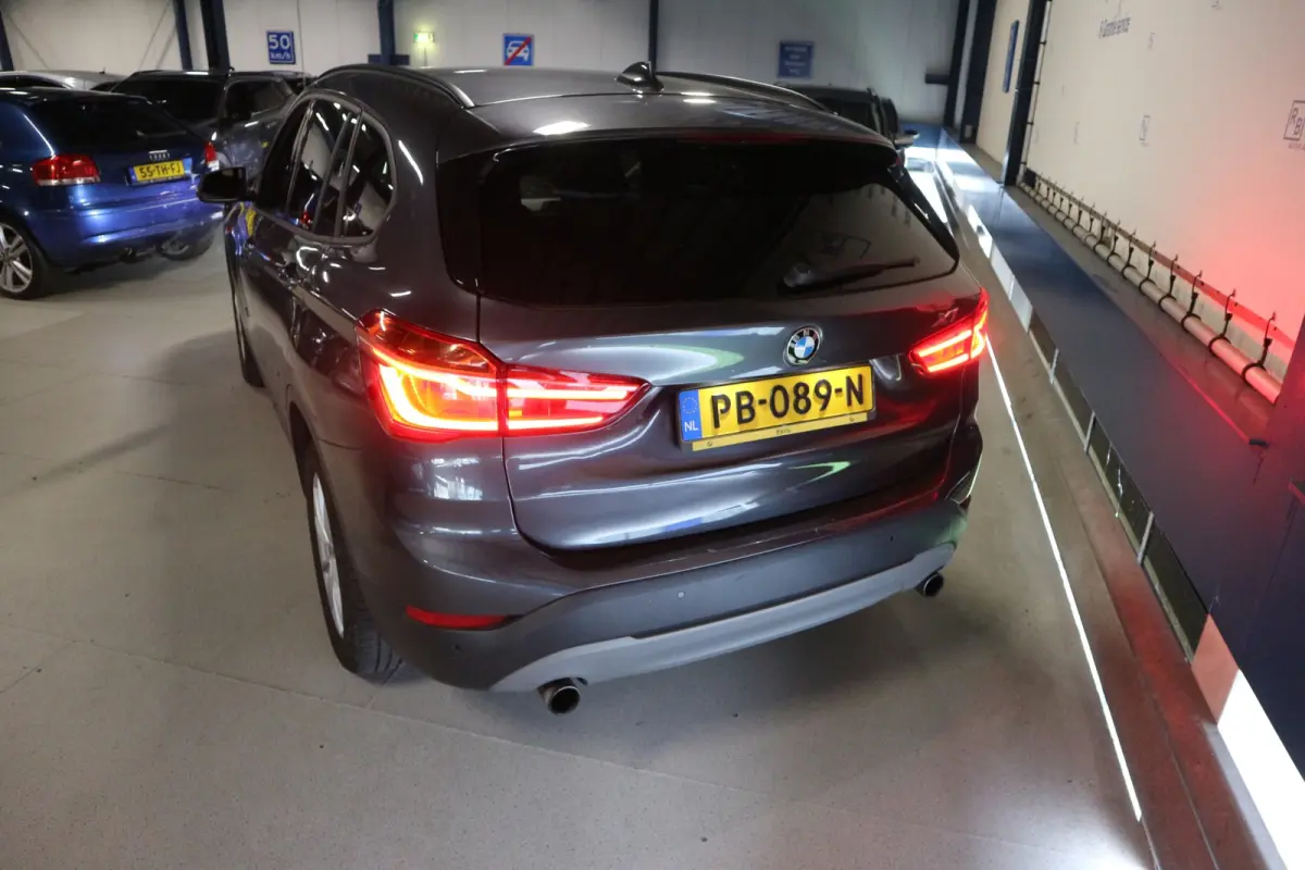 SDrive20i AUTOMAAT / NIEUW MODEL / LEES TEKST ! ! !