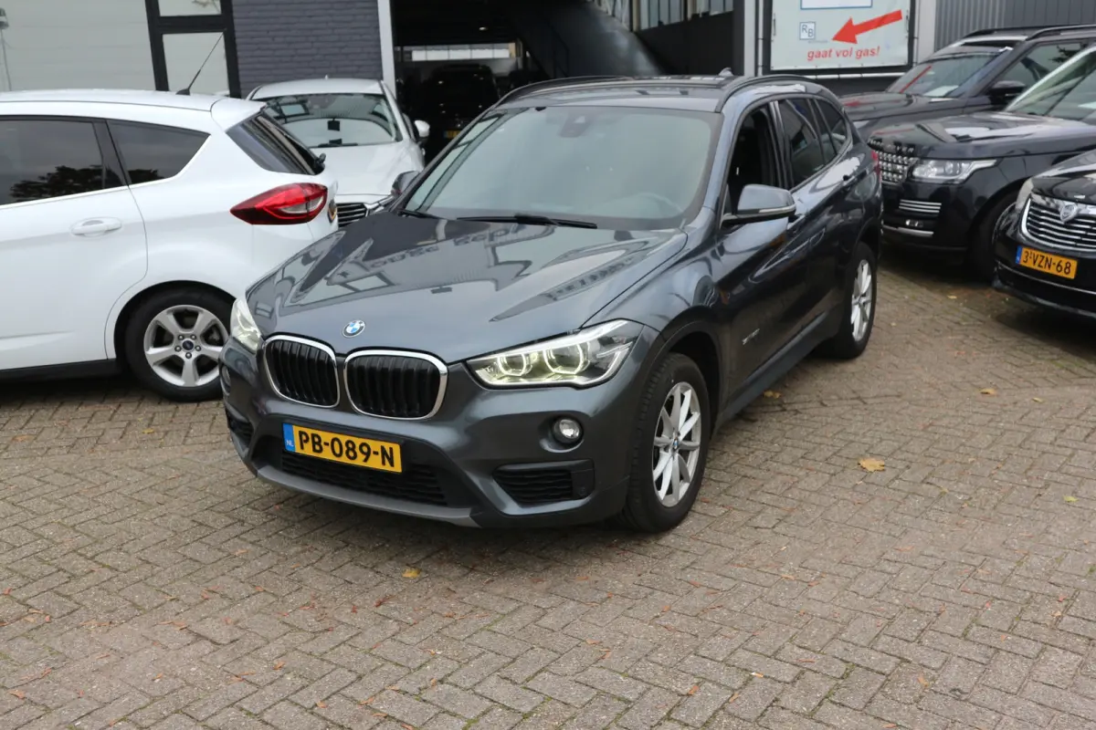 SDrive20i AUTOMAAT / NIEUW MODEL / LEES TEKST ! ! !