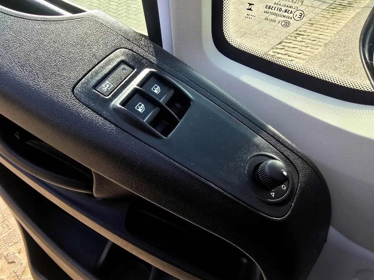 35 2.2 MultiJet L2H2 - 140 Pk - Euro 6 - Groot Scherm - Navi - ParkeerCamera - Airco - Cruise Control