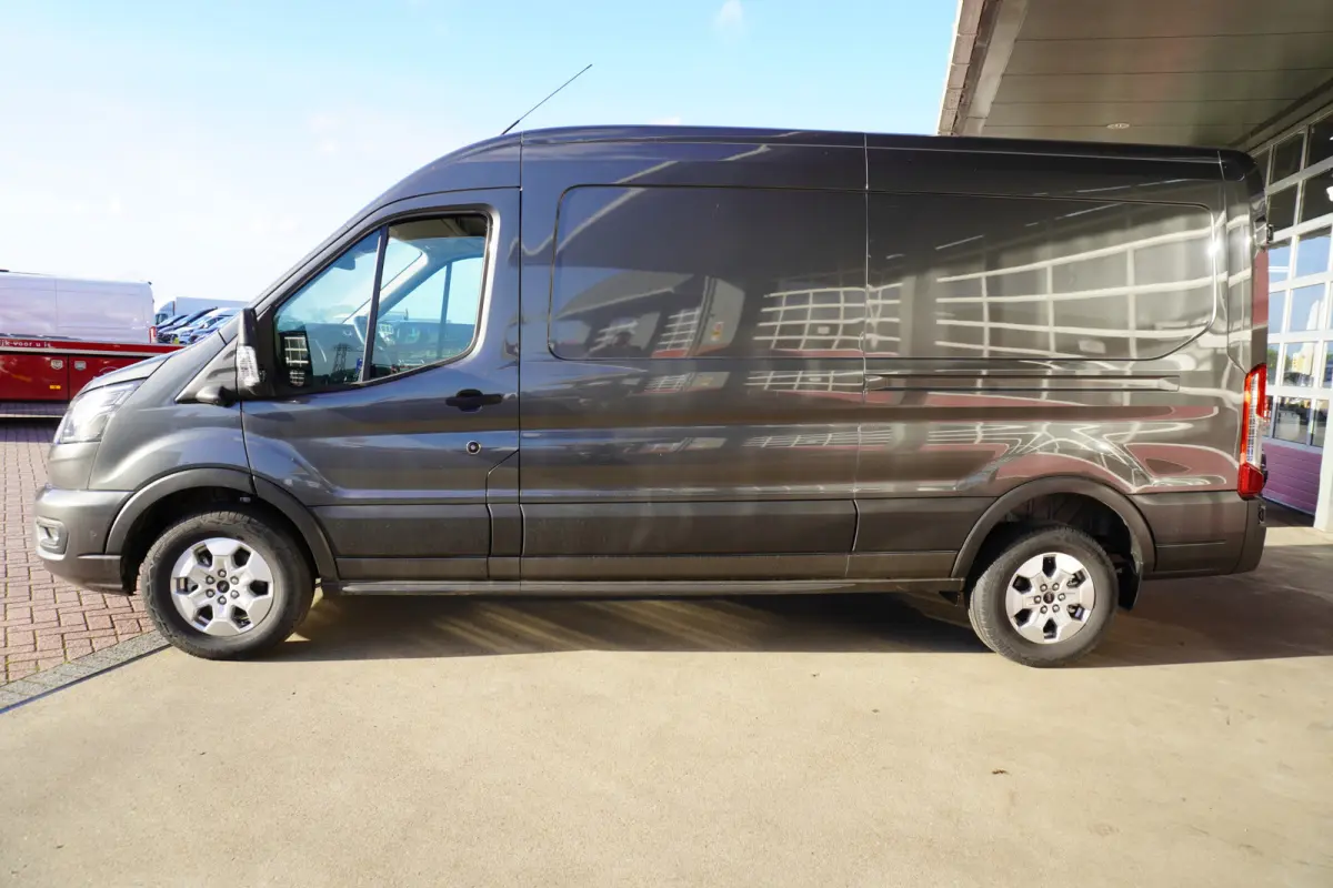 350L 2.0 TDCI 165PK L3H2 Limited Automaat nr.V113 | Airco | Adap.Cruise | 360 Camera | Navi | Trekhaak