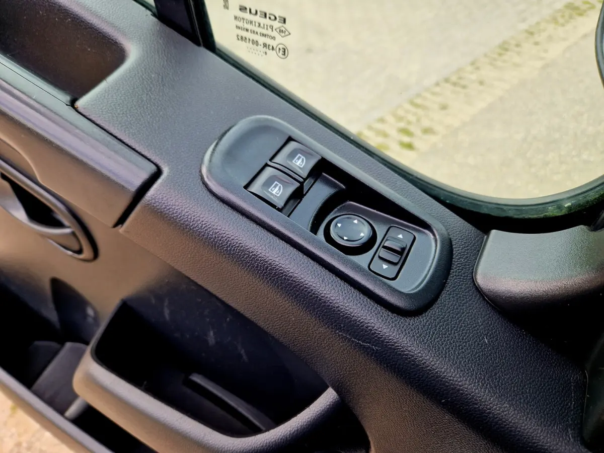T35 2.3 dCi 145 L3 Kipper - 145 Pk - Euro 6 - Airco - Cruise Control