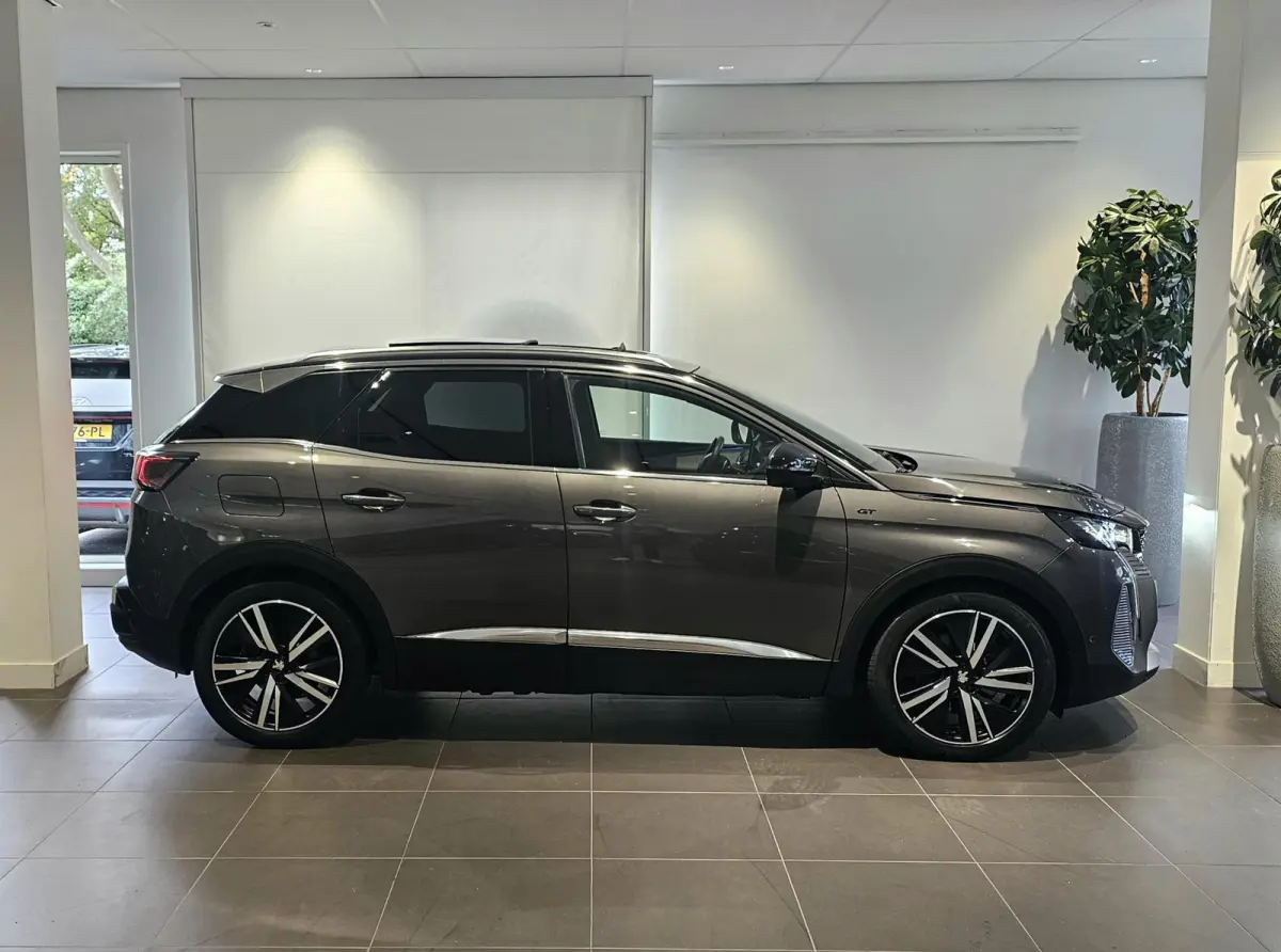 1.6 HYbrid 225 Blue Lease GT | Panoramisch schuifdak | Navigatie | 360° Camera