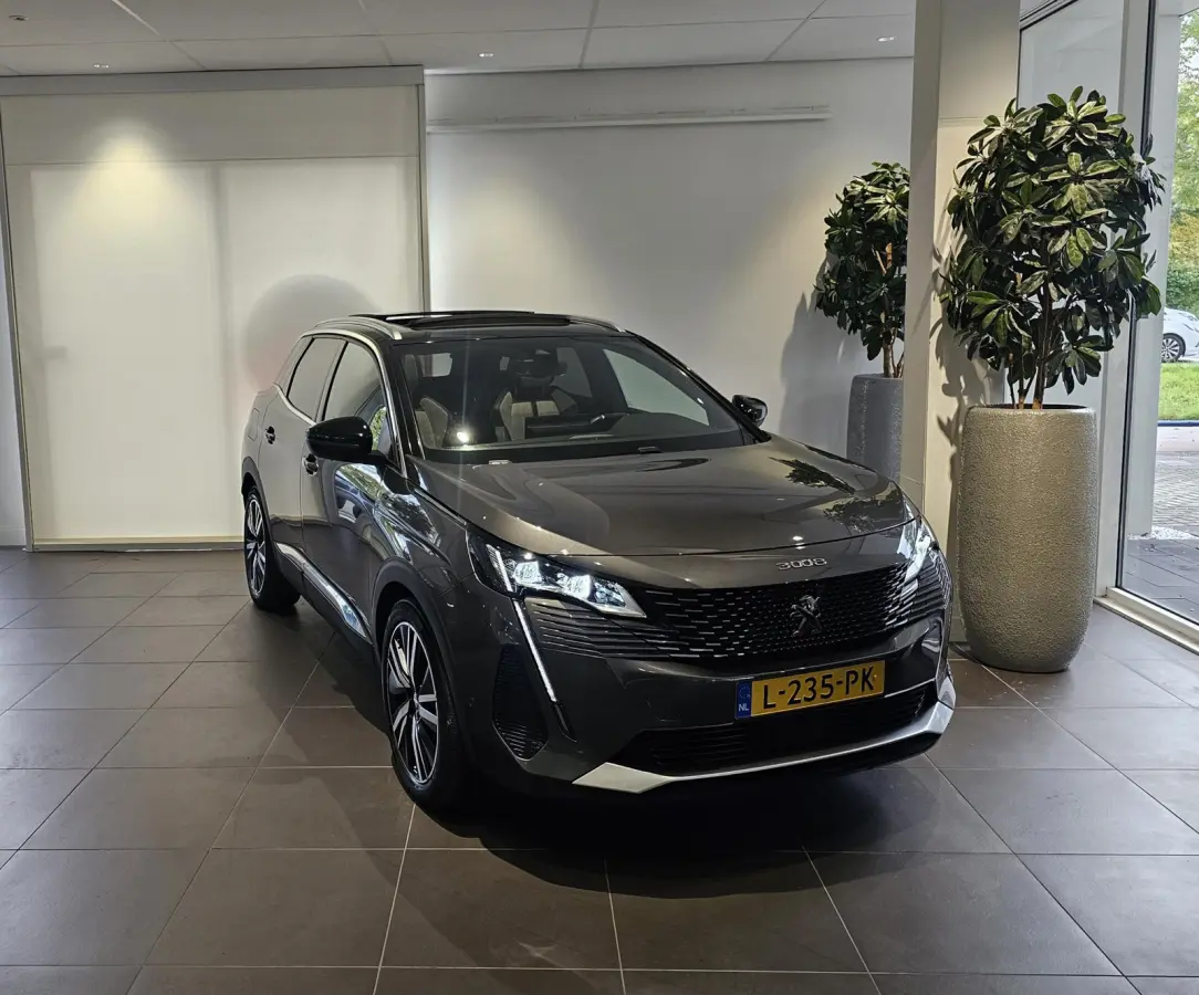 1.6 HYbrid 225 Blue Lease GT | Panoramisch schuifdak | Navigatie | 360° Camera