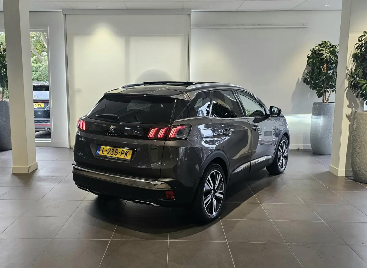 1.6 HYbrid 225 Blue Lease GT | Panoramisch schuifdak | Navigatie | 360° Camera