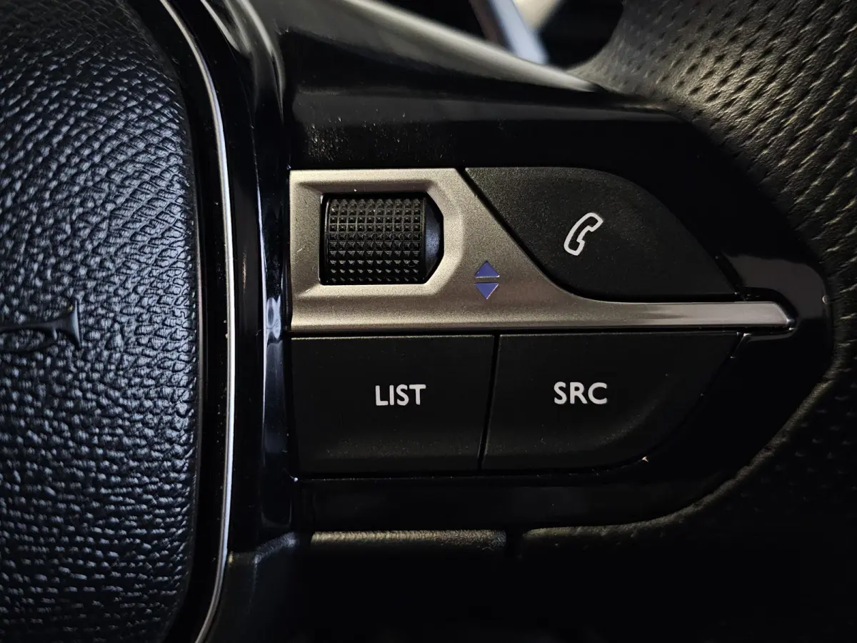 1.6 HYbrid 225 Blue Lease GT | Panoramisch schuifdak | Navigatie | 360° Camera