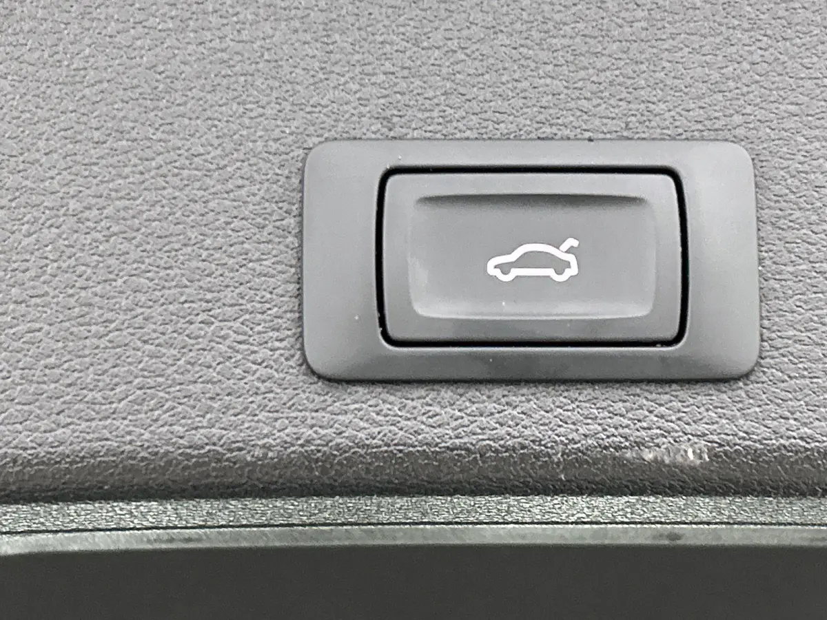 35 TFSI Launch edition Business | WORDT VERWACHT | APPLE CARPLAY - ANDROID AUTO | ELEKTRISCHE KOFFERKLEP | TREKHAAK | CLIMATE CONTROL | CRUISE CONTROL | MULTIFUNCTIONEEL STUURWIEL |