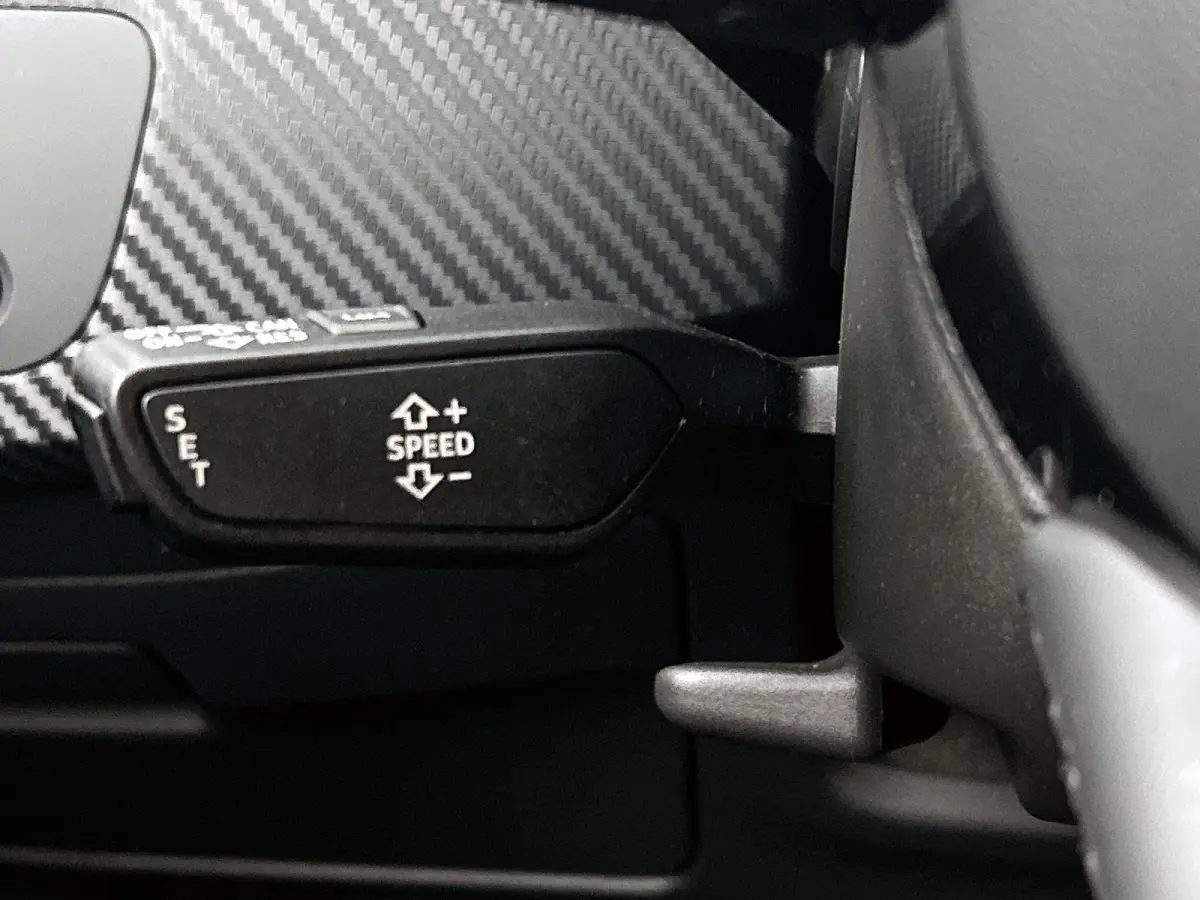 35 TFSI Launch edition Business | WORDT VERWACHT | APPLE CARPLAY - ANDROID AUTO | ELEKTRISCHE KOFFERKLEP | TREKHAAK | CLIMATE CONTROL | CRUISE CONTROL | MULTIFUNCTIONEEL STUURWIEL |