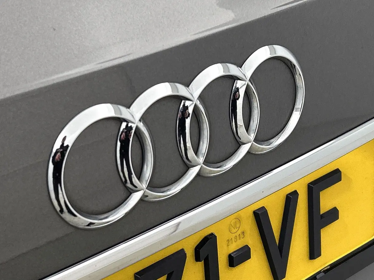 35 TFSI Launch edition Business | WORDT VERWACHT | APPLE CARPLAY - ANDROID AUTO | ELEKTRISCHE KOFFERKLEP | TREKHAAK | CLIMATE CONTROL | CRUISE CONTROL | MULTIFUNCTIONEEL STUURWIEL |