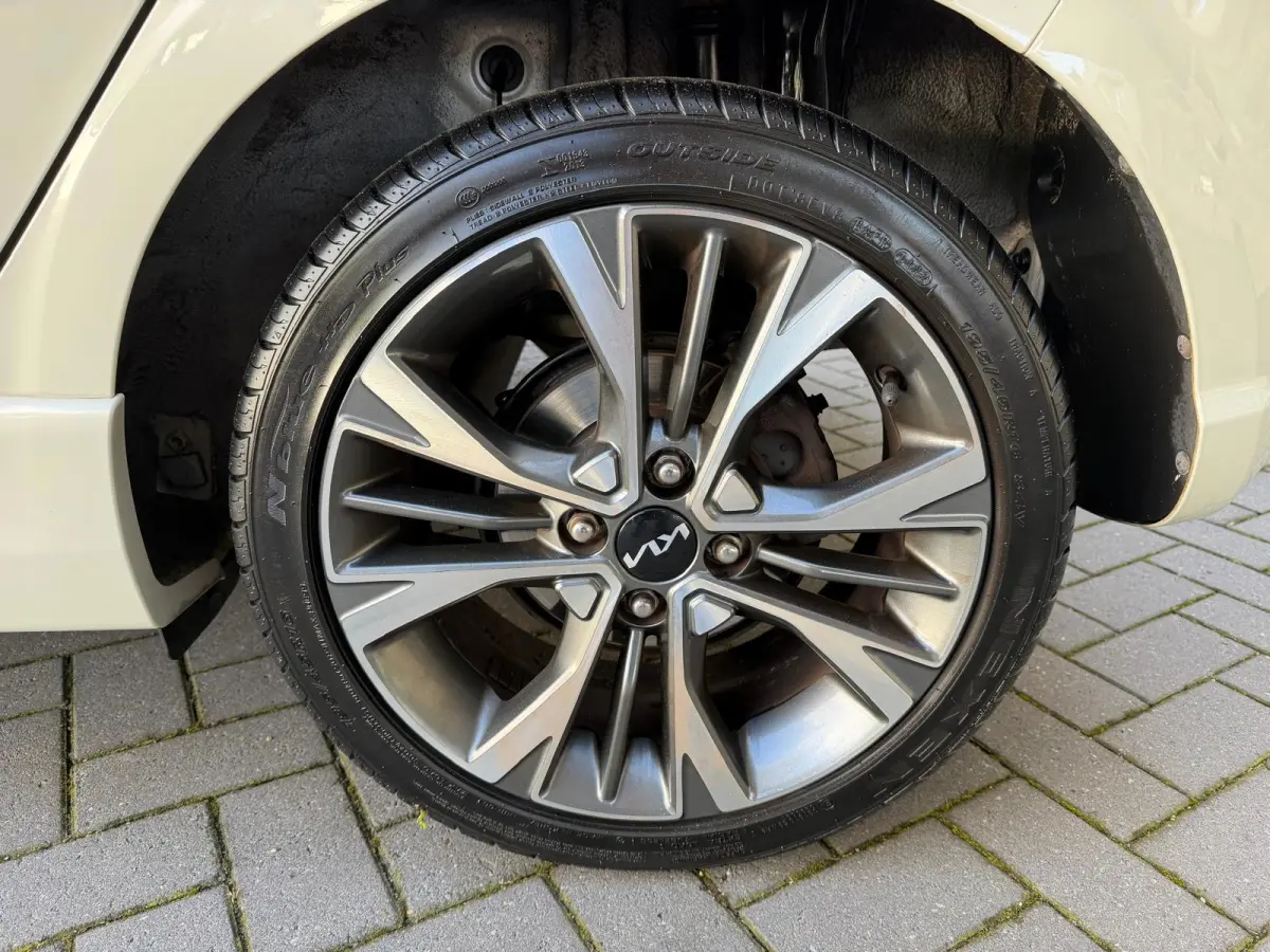 1.0 T-GDi GT-Line 100PK Schuif/kanteldak,Apple Carpl,NL auto,Camera A,Cruise Contr,Navi,Stoel+stuur verwarming