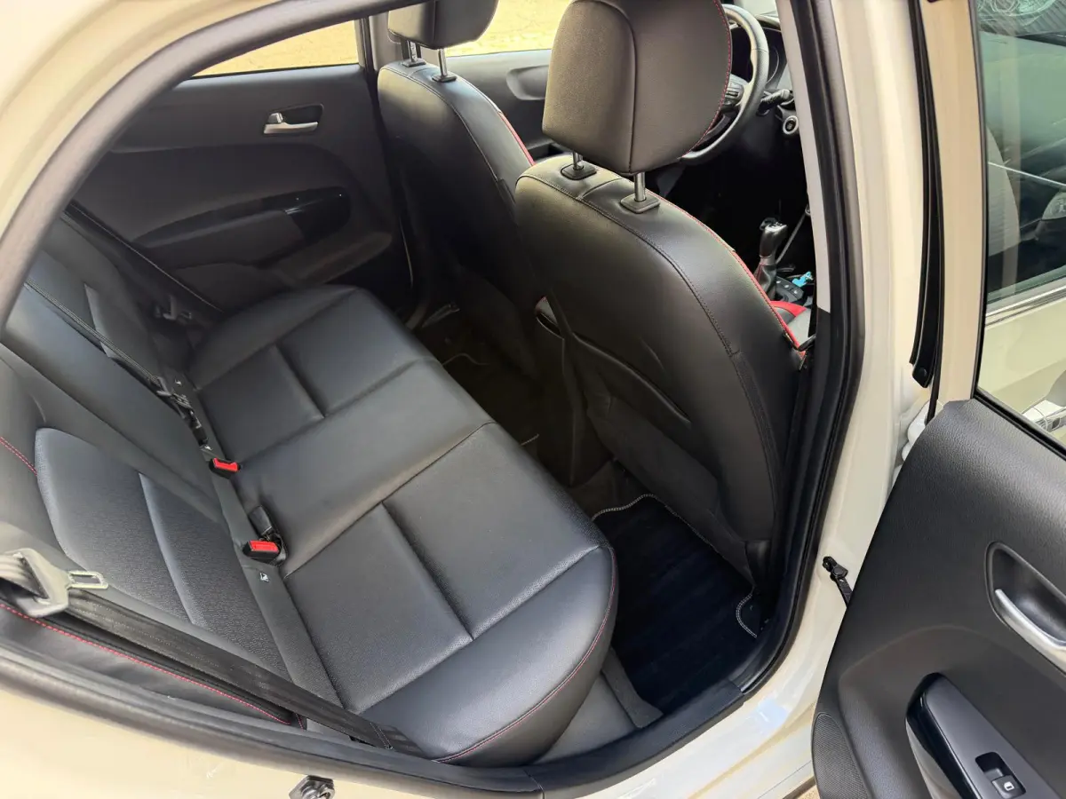 1.0 T-GDi GT-Line 100PK Schuif/kanteldak,Apple Carpl,NL auto,Camera A,Cruise Contr,Navi,Stoel+stuur verwarming