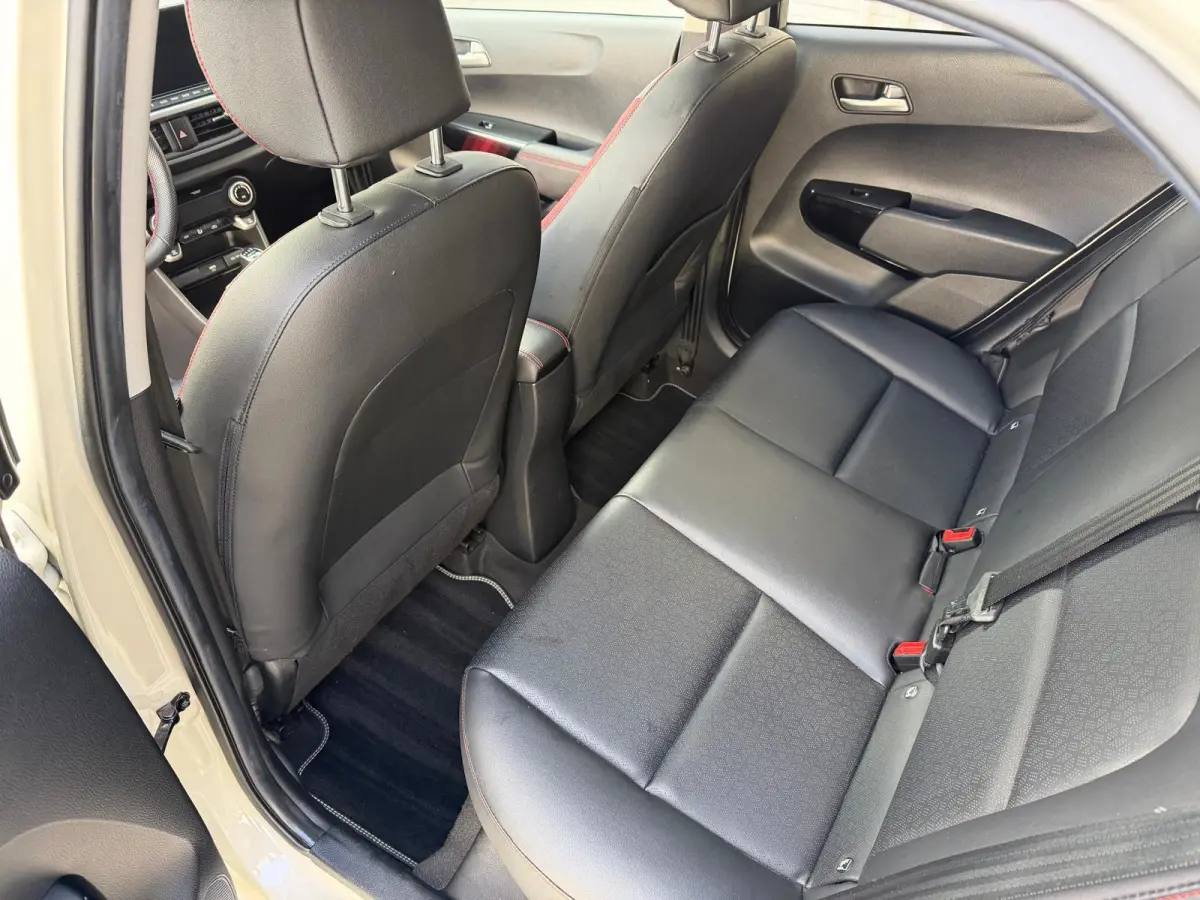 1.0 T-GDi GT-Line 100PK Schuif/kanteldak,Apple Carpl,NL auto,Camera A,Cruise Contr,Navi,Stoel+stuur verwarming
