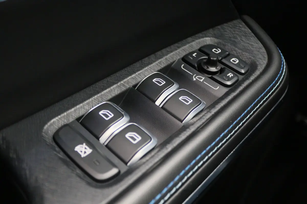 1.5 Plug-in Hybrid 360° Camera, Panoramadak, ACC, Apple Carplay, Infinity Sound, DAB, 20''