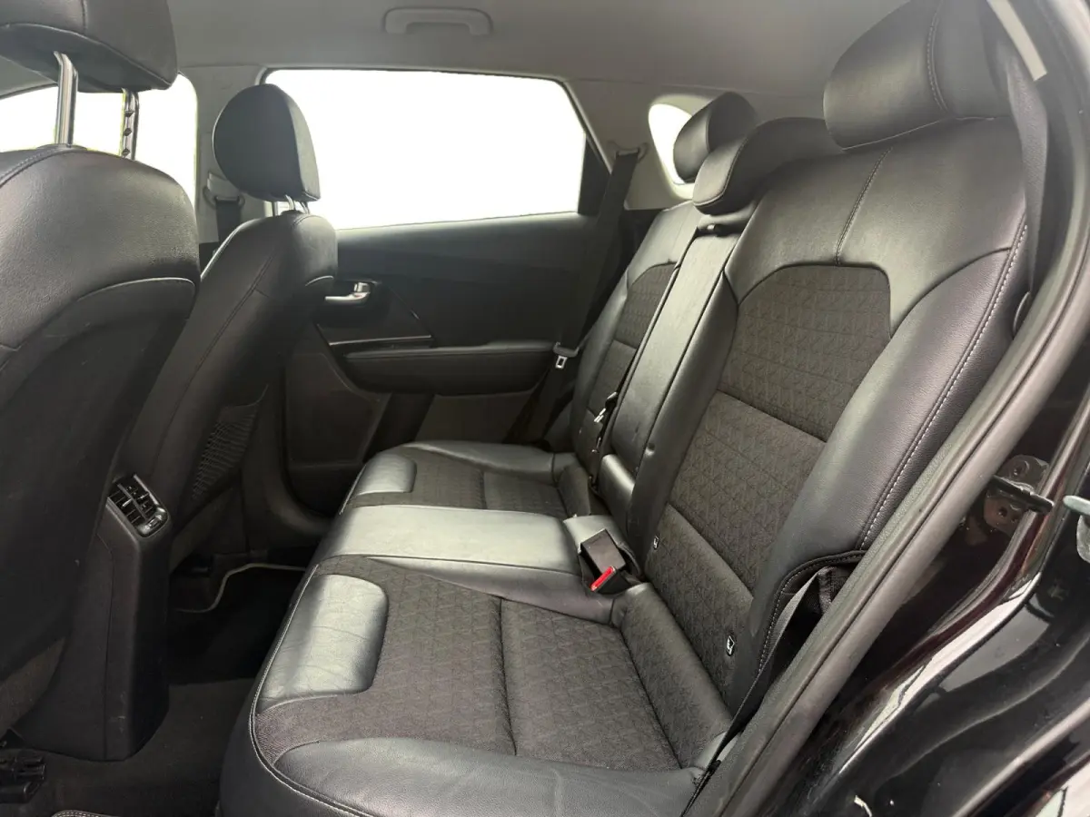 1.6 GDi Hybrid DynamicLine | Airco | Navi | Camera | LM Velgen | Cruise Control |