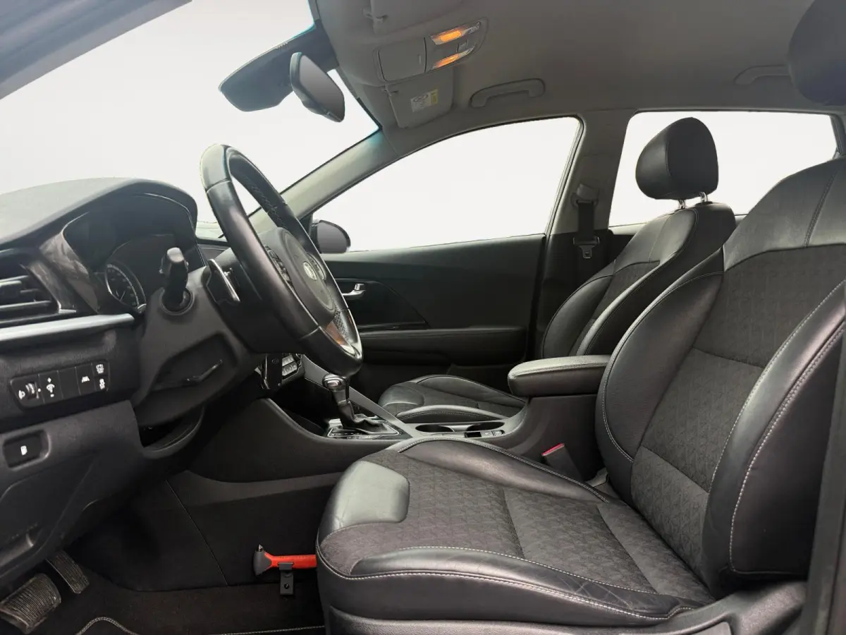 1.6 GDi Hybrid DynamicLine | Airco | Navi | Camera | LM Velgen | Cruise Control |