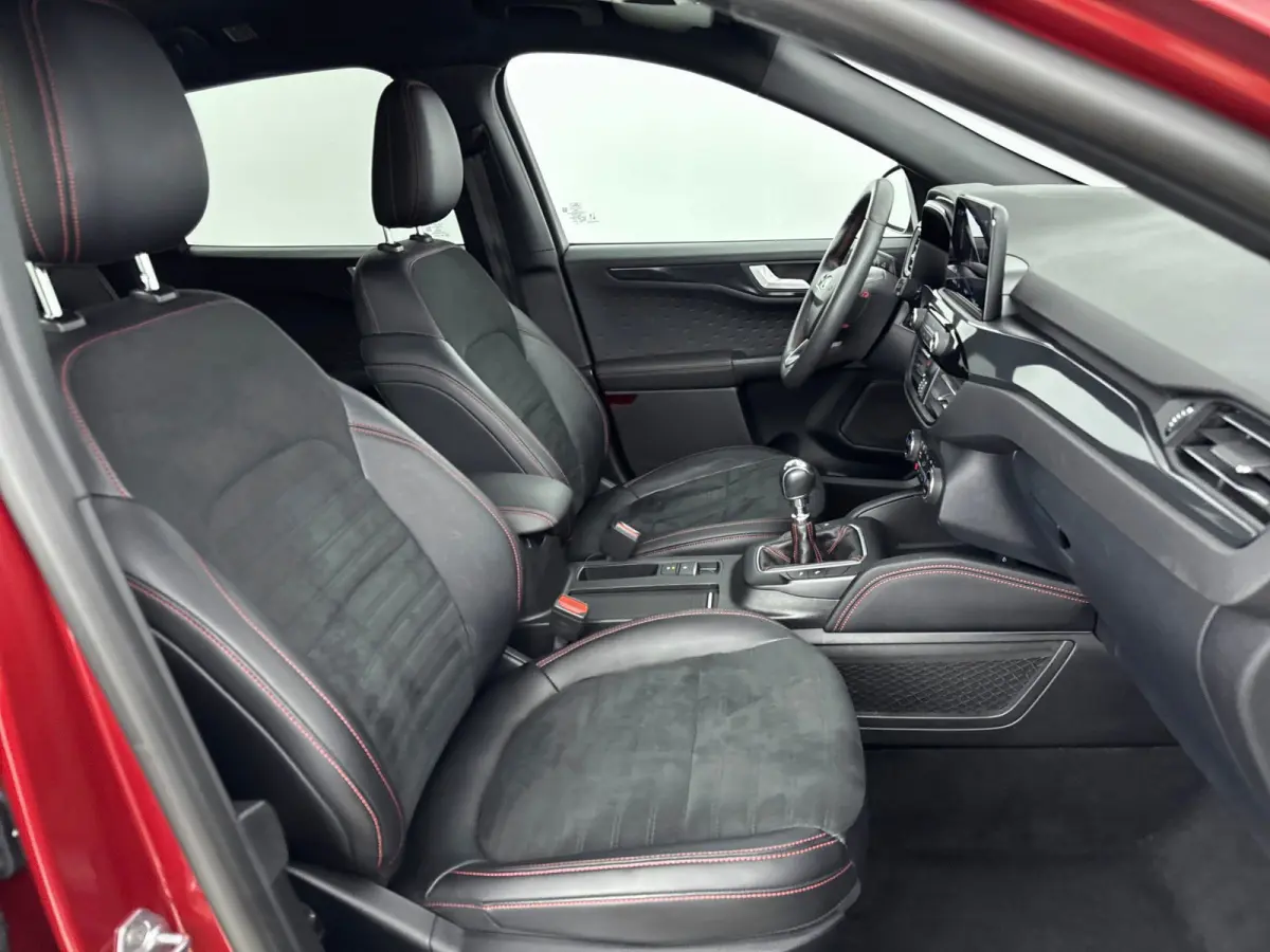 1.5 EcoBoost ST-Line X 150pk, 29dkm,1800kg Trekgewicht,CameraV+A,Winterpack