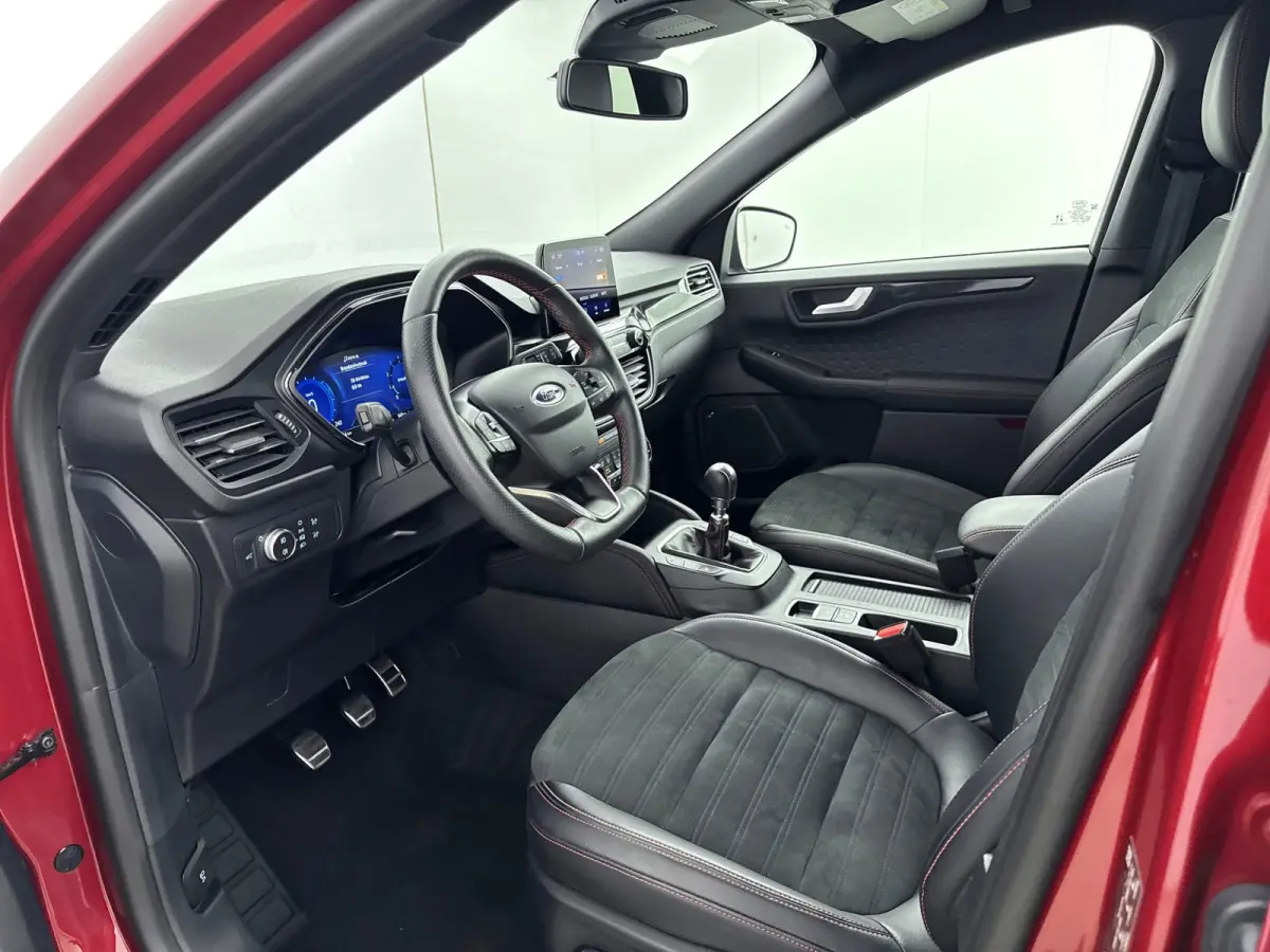 1.5 EcoBoost ST-Line X 150pk, 29dkm,1800kg Trekgewicht,CameraV+A,Winterpack