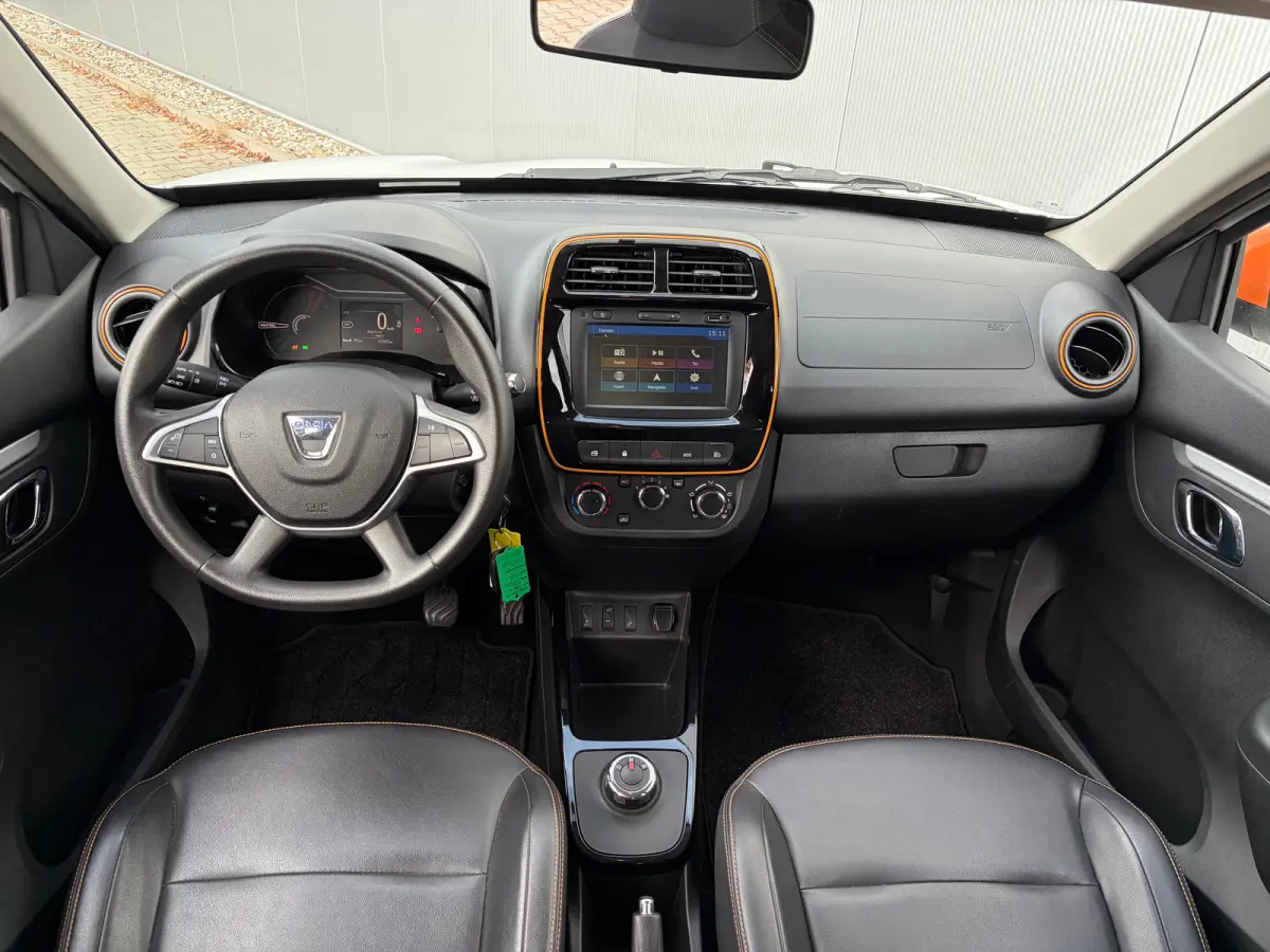 Comfort Plus 27kWh | Airco | Bluetooth | Achteruitrijcamera | Navigatie | DAB radio | Kunstlederen bekleding |