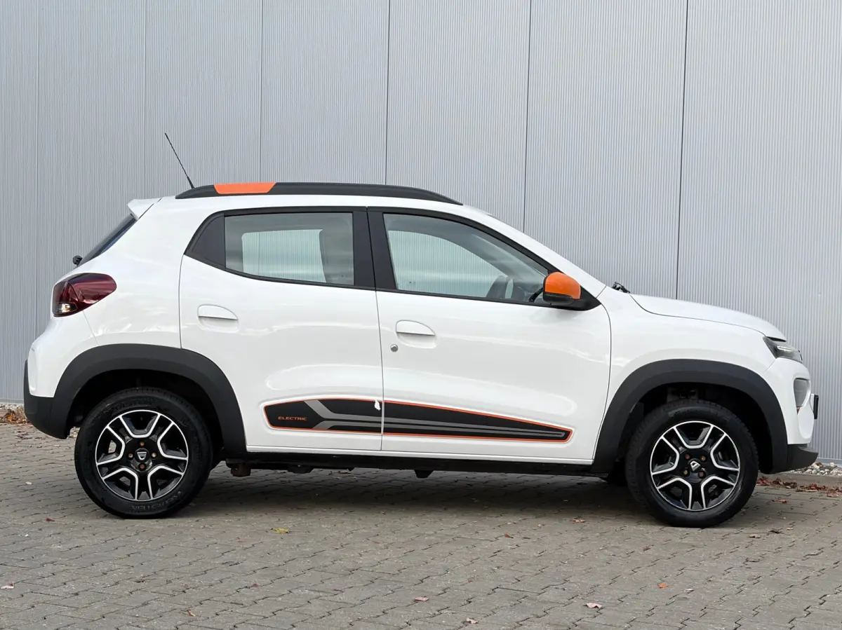 Comfort Plus 27kWh | Airco | Bluetooth | Achteruitrijcamera | Navigatie | DAB radio | Kunstlederen bekleding |