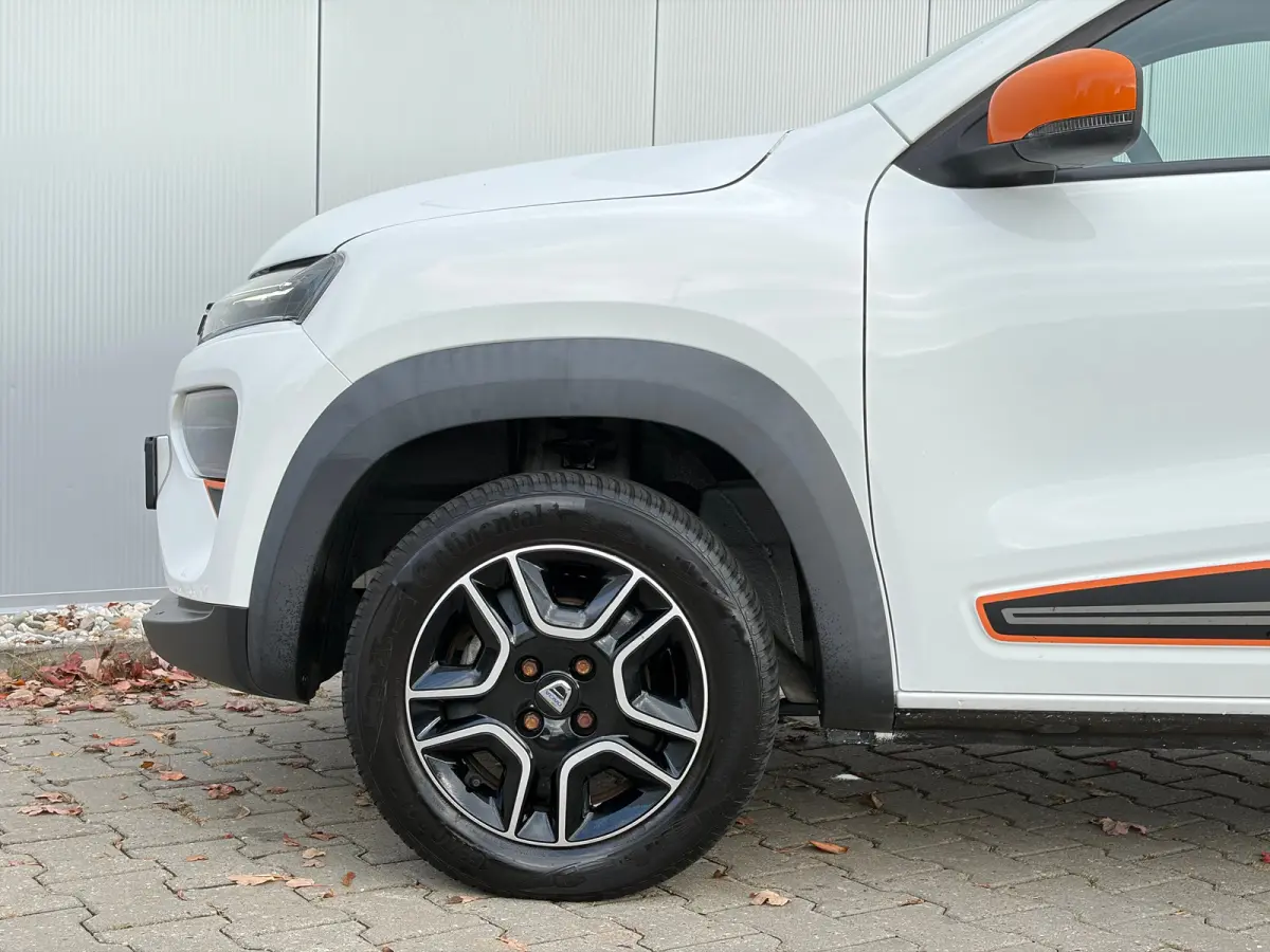 Comfort Plus 27kWh | Airco | Bluetooth | Achteruitrijcamera | Navigatie | DAB radio | Kunstlederen bekleding |