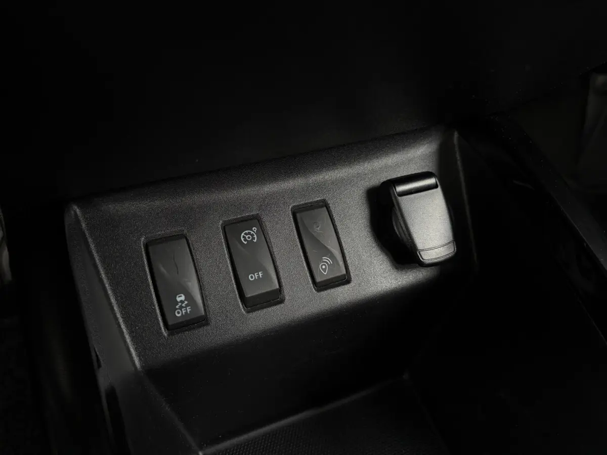 Comfort Plus 27kWh | Airco | Bluetooth | Achteruitrijcamera | Navigatie | DAB radio | Kunstlederen bekleding |
