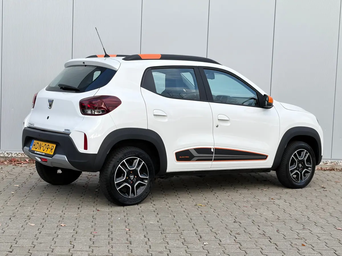 Comfort Plus 27kWh | Airco | Bluetooth | Achteruitrijcamera | Navigatie | DAB radio | Kunstlederen bekleding |