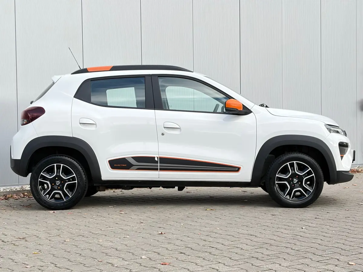 Comfort Plus 27kWh | Airco | Bluetooth | Achteruitrijcamera | Navigatie | DAB radio | Kunstlederen bekleding |