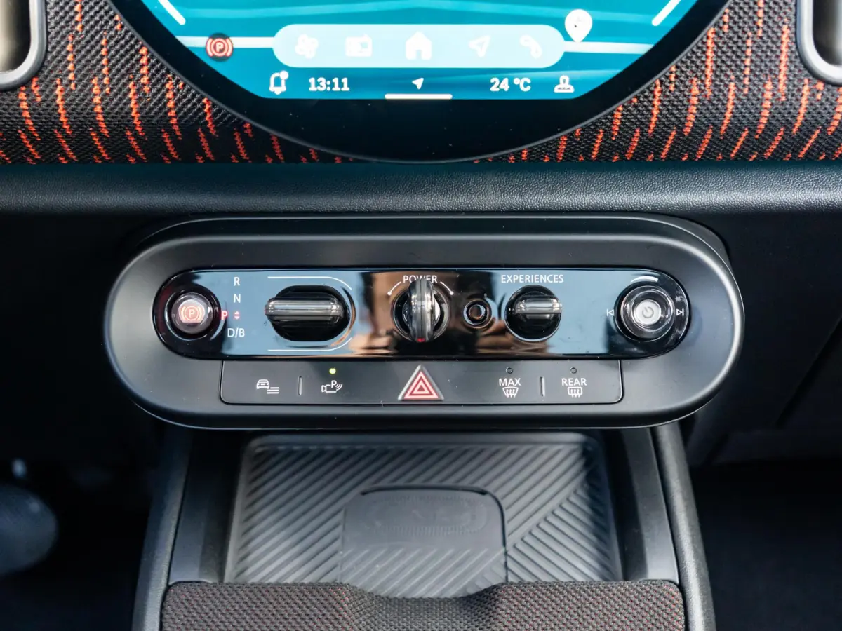 SE ALL4 John Cooper Works | XL-pakket | Glazen panoramadak | Elektrisch verstelbare stoelen |