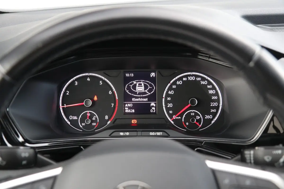 1.0 TSI 95pk Life | Navigatie | App Connect | Achteruitrijcamera | Clima