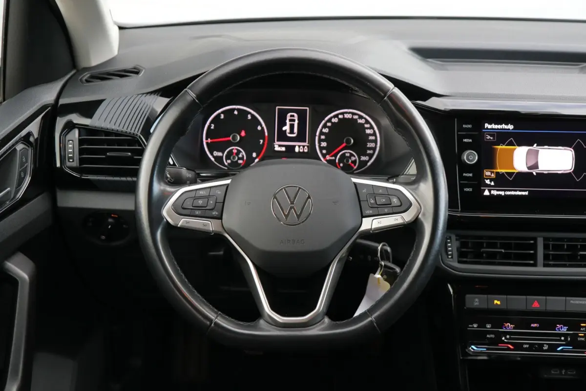 1.0 TSI 95pk Life | Navigatie | App Connect | Achteruitrijcamera | Clima