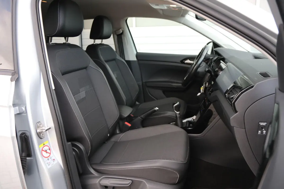 1.0 TSI 95pk Life | Navigatie | App Connect | Achteruitrijcamera | Clima