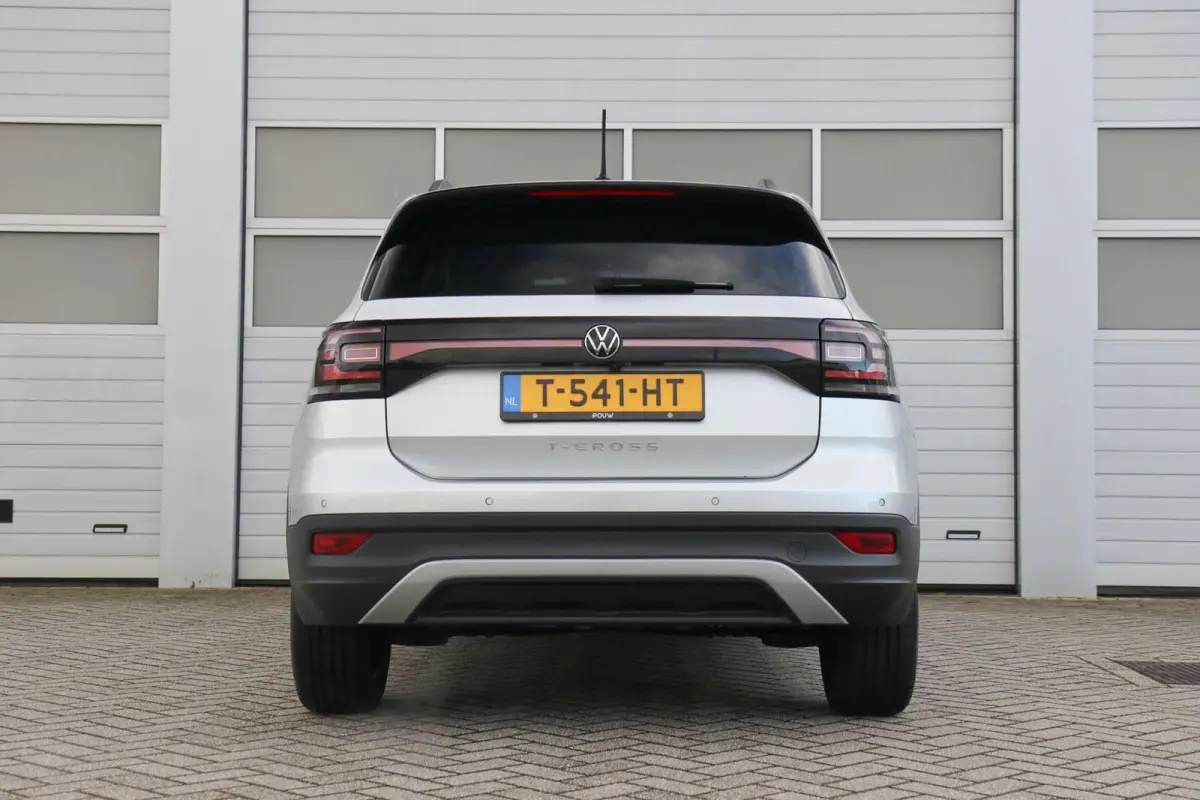 1.0 TSI 95pk Life | Navigatie | App Connect | Achteruitrijcamera | Clima