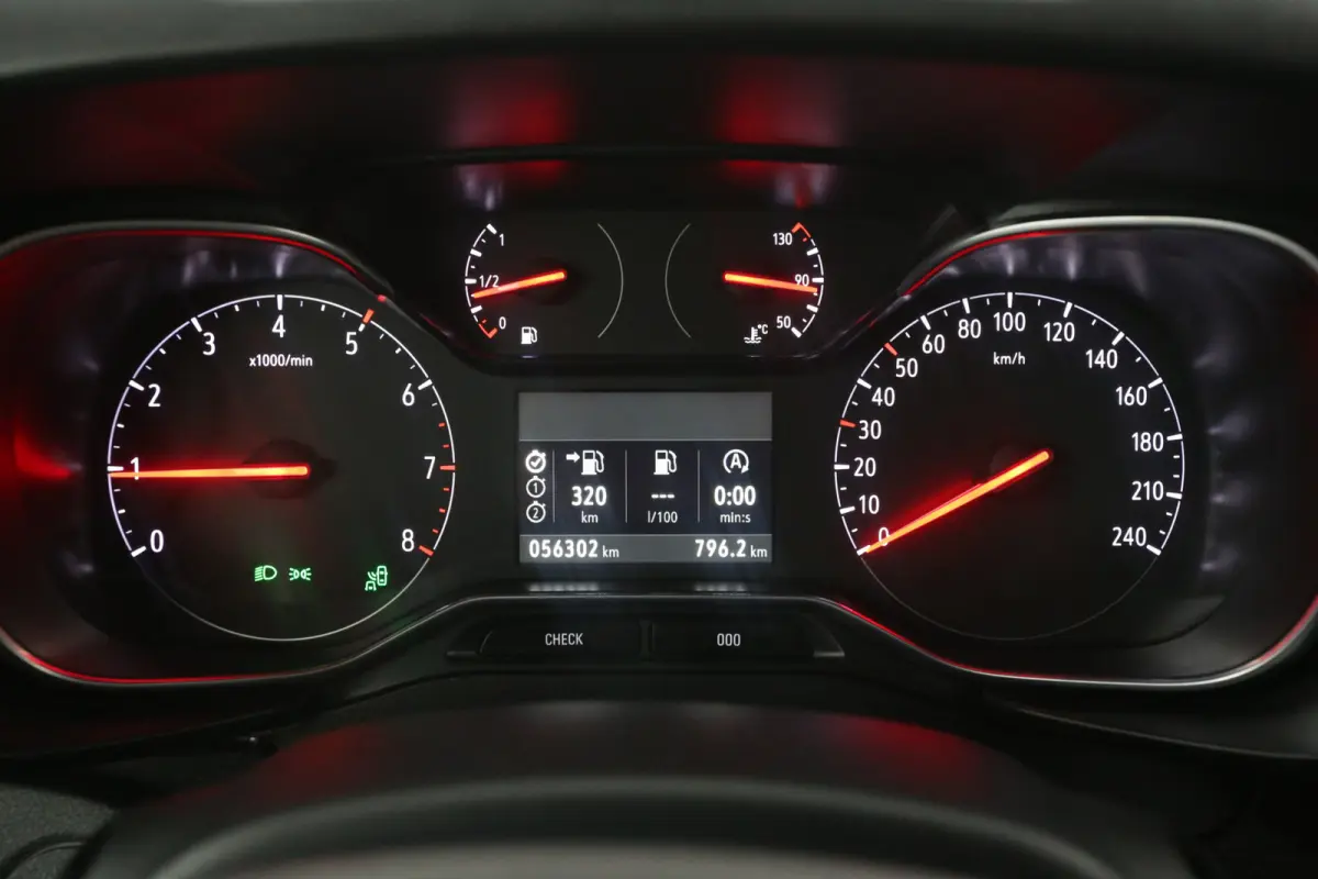 1.2 111PK | Benzine | Airco | Cruise | Camera | Carplay | Parkeersens. | Stoelverw.