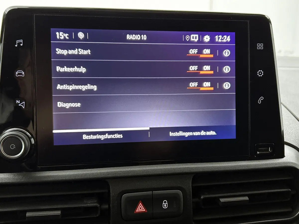 1.2 Turbo L1H1 Selection | Sensoren Achter | Houten Laadvloer | Cruise Control | Navigatie | Apple Carplay | DAB
