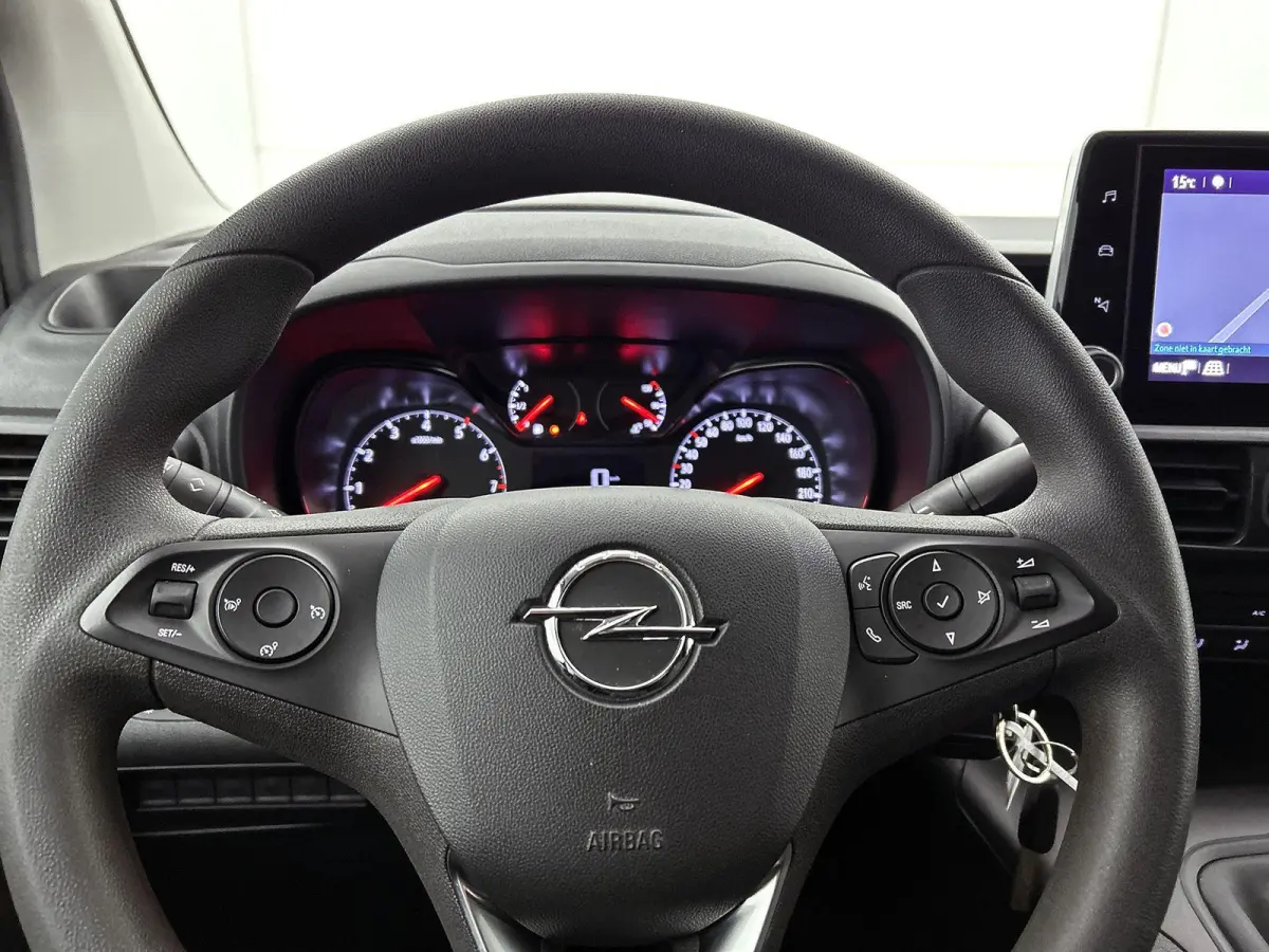 1.2 Turbo L1H1 Selection | Sensoren Achter | Houten Laadvloer | Cruise Control | Navigatie | Apple Carplay | DAB