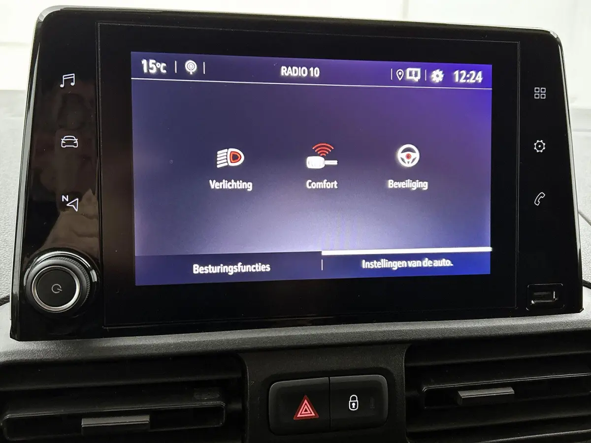 1.2 Turbo L1H1 Selection | Sensoren Achter | Houten Laadvloer | Cruise Control | Navigatie | Apple Carplay | DAB