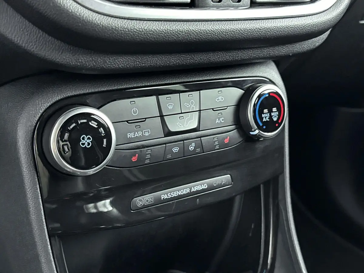 1.5 EcoBoost ST-X 200pk,Performance Pack,Cruise Contr,Apple Carpl,Android,Lane Asist,Blis,Climate Contr,Winterpakket