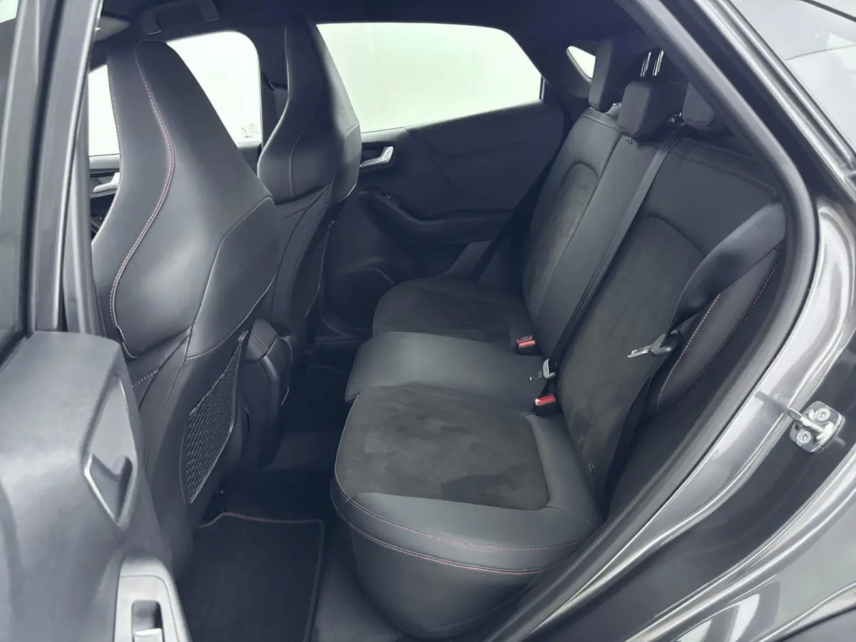 1.5 EcoBoost ST-X 200pk,Performance Pack,Cruise Contr,Apple Carpl,Android,Lane Asist,Blis,Climate Contr,Winterpakket
