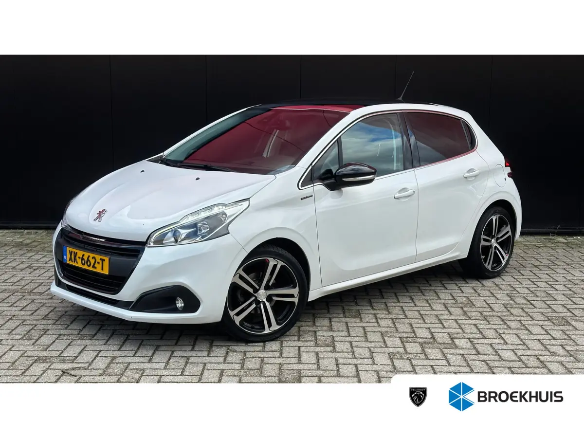 1.2 PureTech GT-Line | Cruise Control | Panoramadak | Climate Control | Achteruitrij Camera | Achteruitrijcamera standaard | Airco (automatisch) | Bluetooth telefoonvoorbereiding