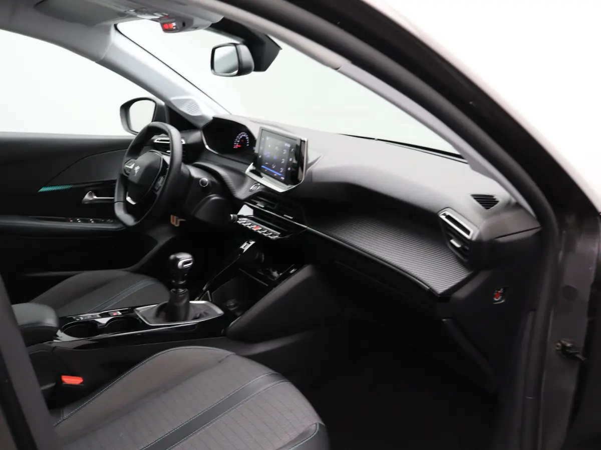 1.2 PureTech Allure Pack Carplay | Camera | Stoelverwarming | PDC | Cruise Control | Climate Control | 16" Lichtmetalen Velgen
