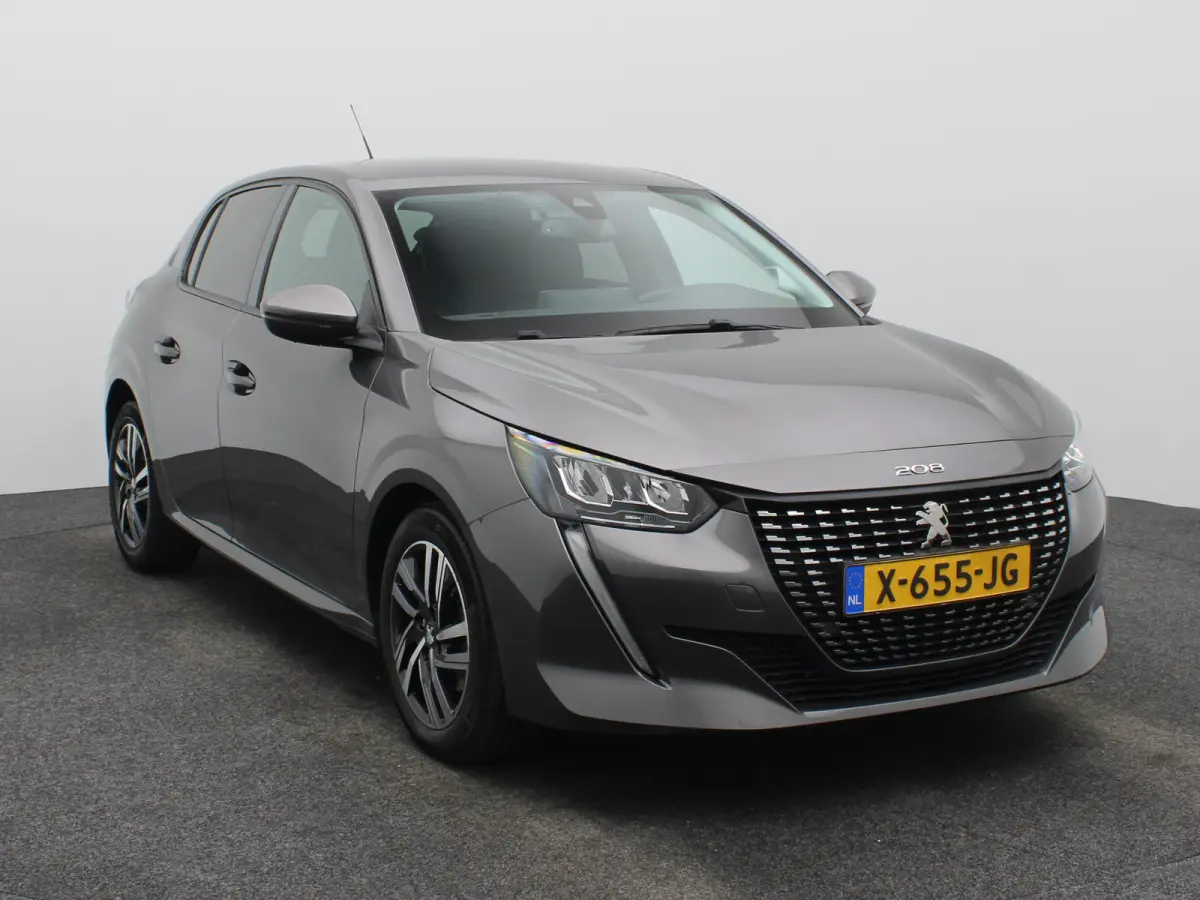 1.2 PureTech Allure Pack Carplay | Camera | Stoelverwarming | PDC | Cruise Control | Climate Control | 16" Lichtmetalen Velgen
