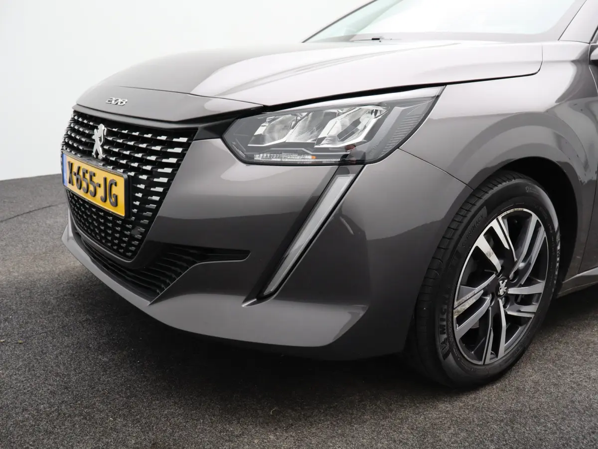 1.2 PureTech Allure Pack Carplay | Camera | Stoelverwarming | PDC | Cruise Control | Climate Control | 16" Lichtmetalen Velgen