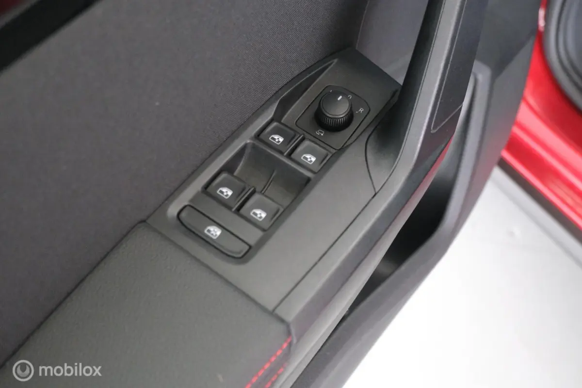 1.0 TSI FR Launch Edition automaat|trekhaak|led|stoelverw.|lmv17