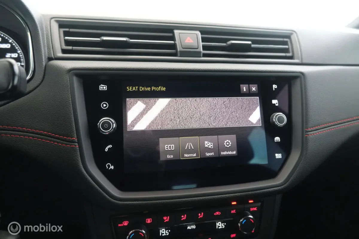 1.0 TSI FR Launch Edition automaat|trekhaak|led|stoelverw.|lmv17