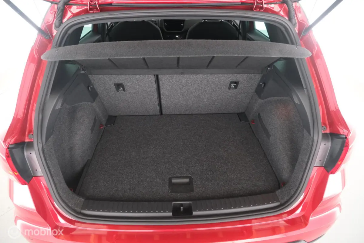 1.0 TSI FR Launch Edition automaat|trekhaak|led|stoelverw.|lmv17
