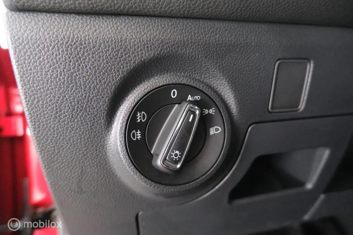 1.0 TSI FR Launch Edition automaat|trekhaak|led|stoelverw.|lmv17