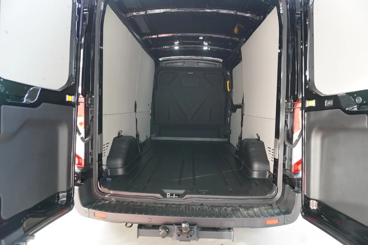 350L 2.0 TDCI 165PK L3H2 Limited Automaat nr.V114 | Airco | adap.Cruise | 360 Camera | Navi | Trekhaak